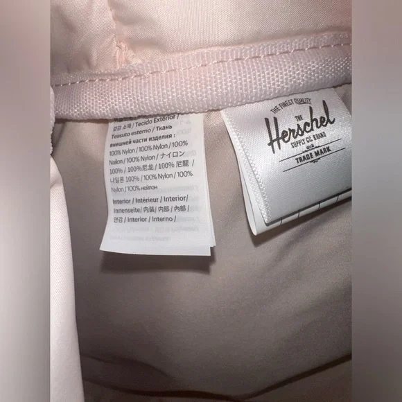 HERSCHEL SUPPLY CO.
Orion Mid-Volume Backpack 18.5L - Picture 6 of 9